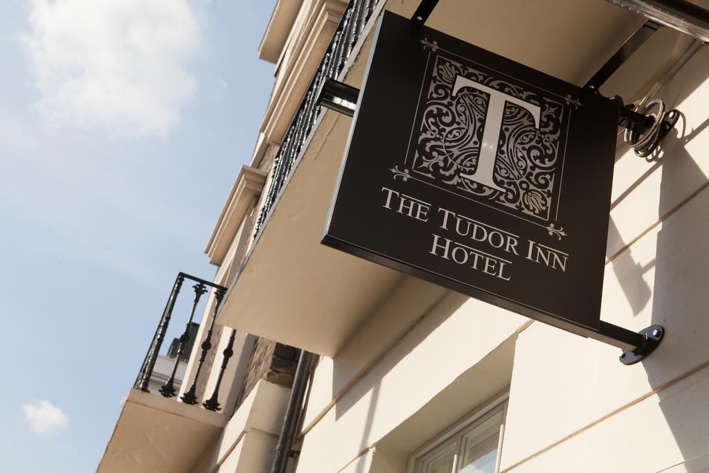 The Tudor Inn Hotel Londra Dış mekan fotoğraf