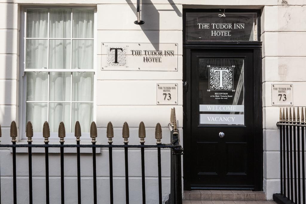 The Tudor Inn Hotel Londra Dış mekan fotoğraf