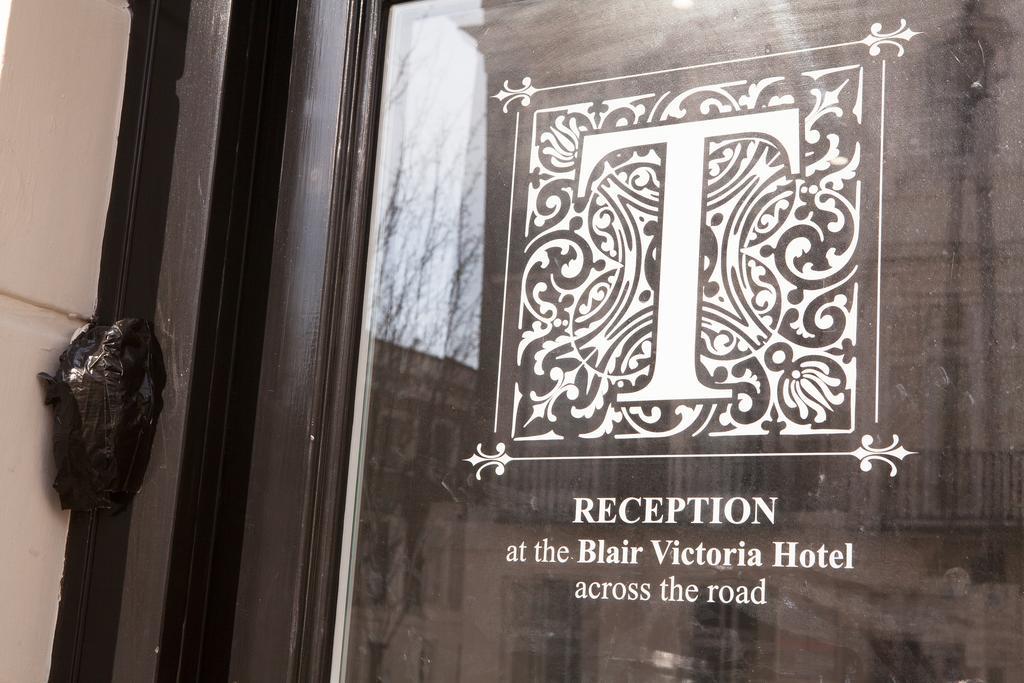 The Tudor Inn Hotel Londra Dış mekan fotoğraf