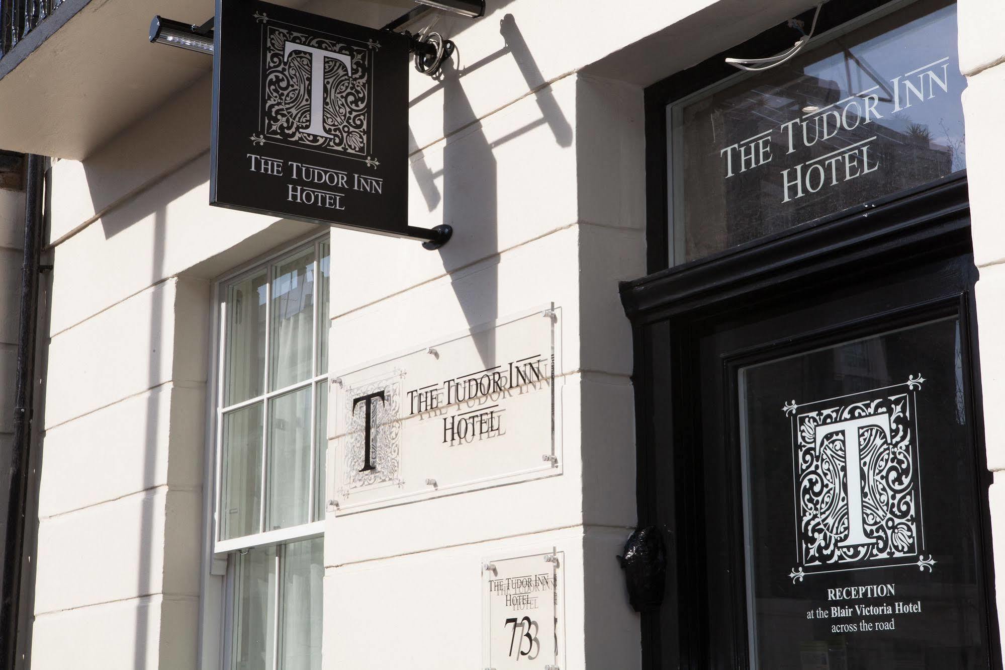 The Tudor Inn Hotel Londra Dış mekan fotoğraf